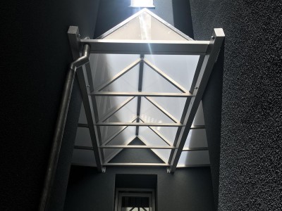 entrance with canopy cork grey